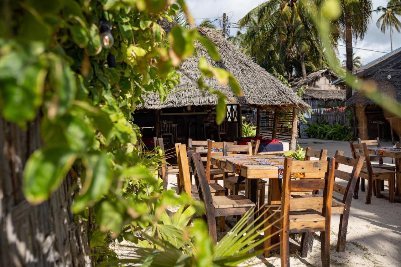 Pili Pili Swahili Lodge Джамбиани Экстерьер фото
