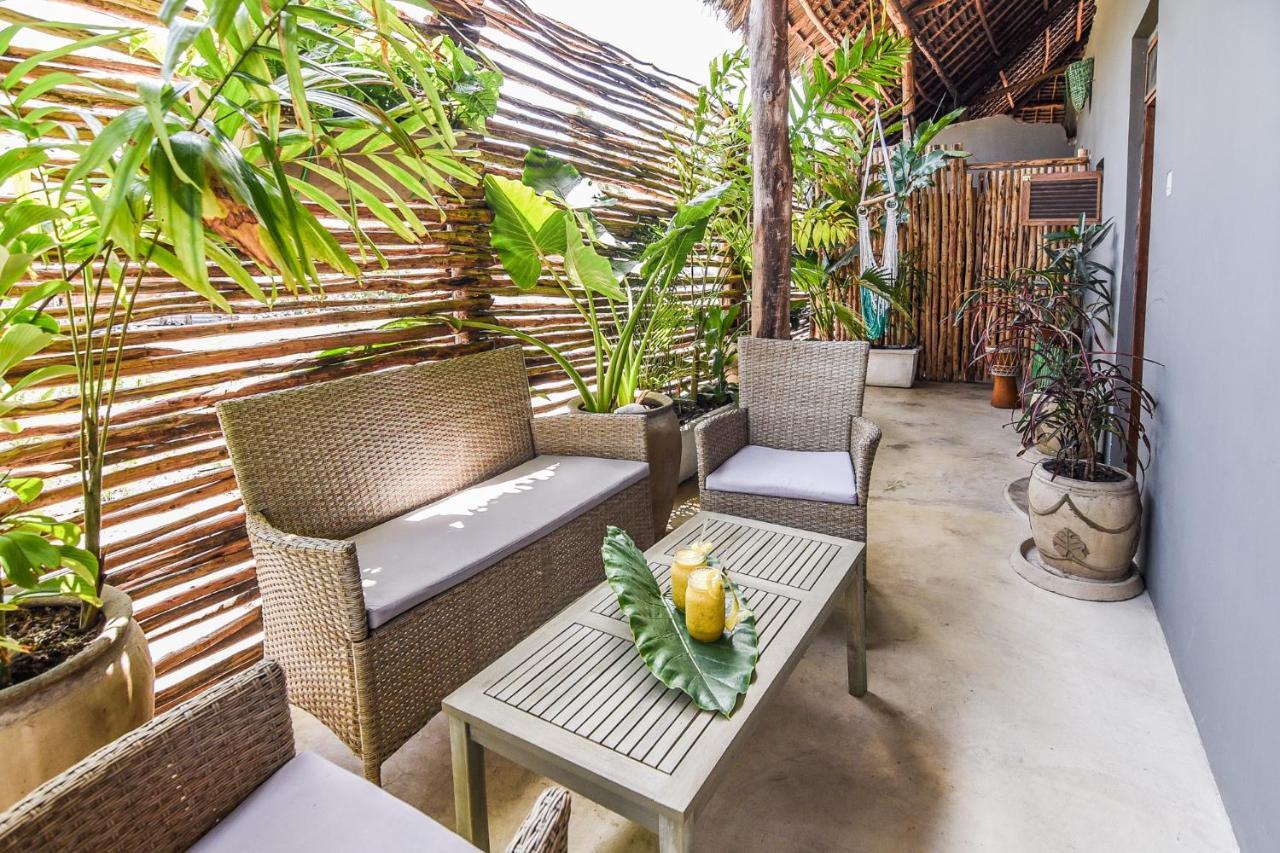 Pili Pili Swahili Lodge Джамбиани Экстерьер фото